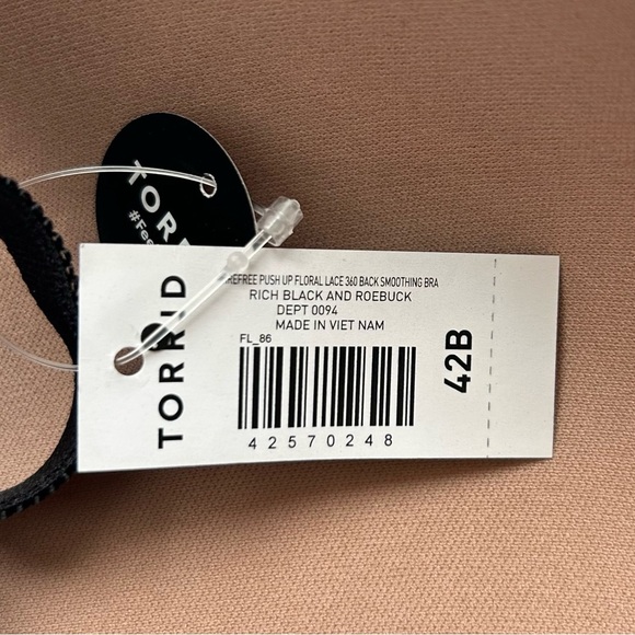 Torrid Dream Wire-Free Push Up Floral Lace Bra Black and Nude Size 42B NWT - Picture 11 of 13